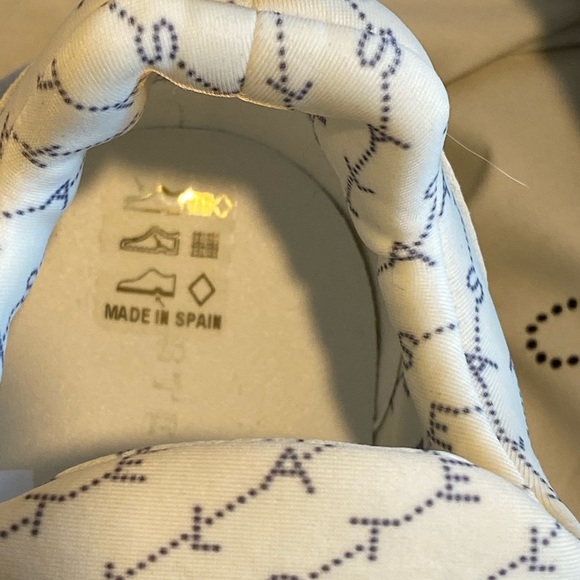 ❤️Stella McCartney Women's Low-Top Sneakers NWT - Picture 13 of 16